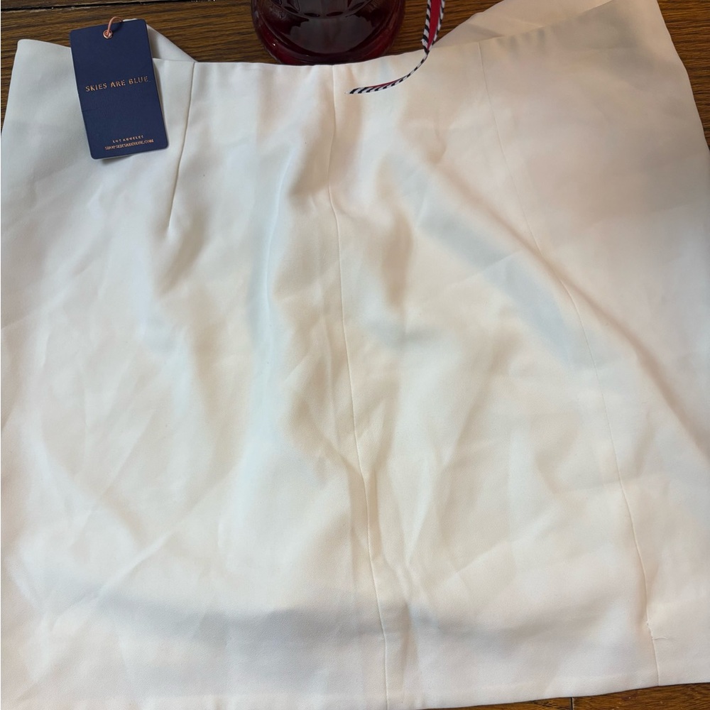 White skirt size small